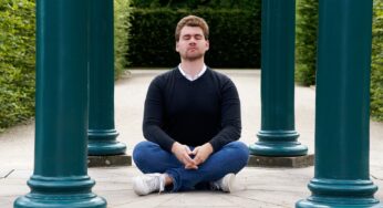 Work-Life Balance in the Digital Age: Exploring the Benefits and Challenges of Remote Work in the US